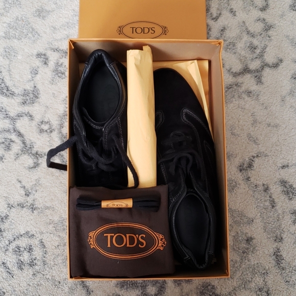 Tod\'s Black Suede boots main image 16